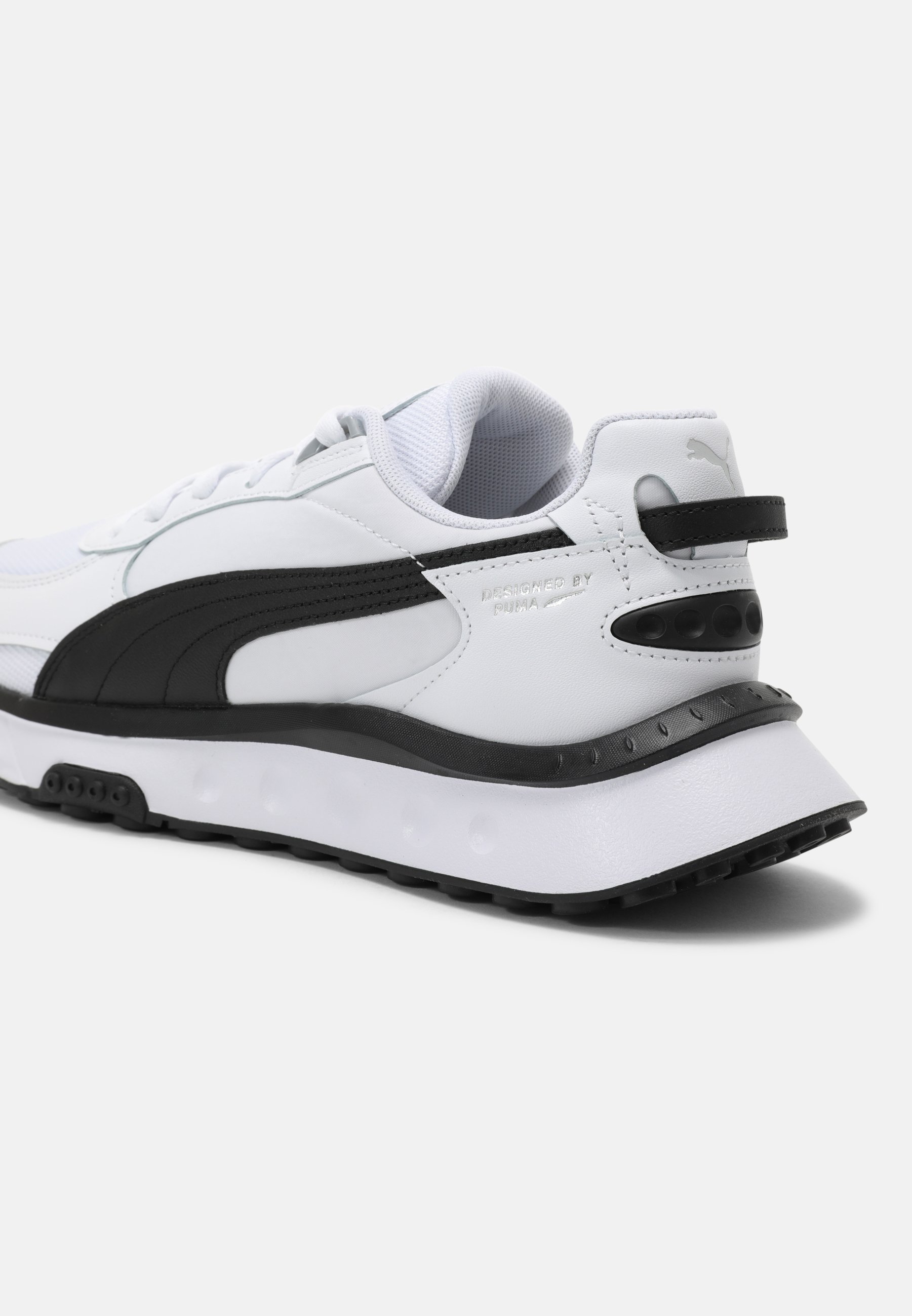 Puma WILD RIDER ROUTE UNISEX - Zapatillas - white/black/blanco - Zalando.es