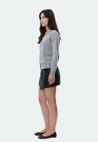 Sofie Schnoor Neuletakki - grey melange