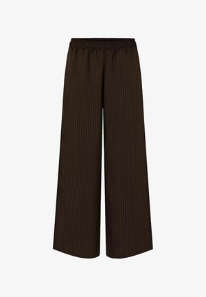 Tmavě hnědé široké kalhoty s tenkými vertikálními béžovými proužky a elastickým pasem, zobrazené na bílém pozadí.