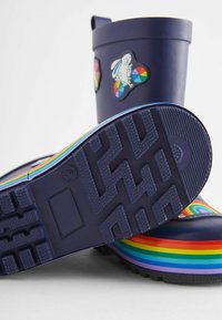 Next CHARACTER STANDARD - Gumáky - navy blue rainbow