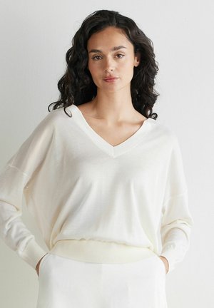 V-NECK - Pullover - white