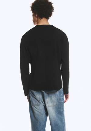 Weekday GREAT BOXY LONG SLEEVE - Longsleeve - black dark