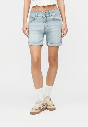 BECKY  - Pantaloni scurți din denim - elisse wash