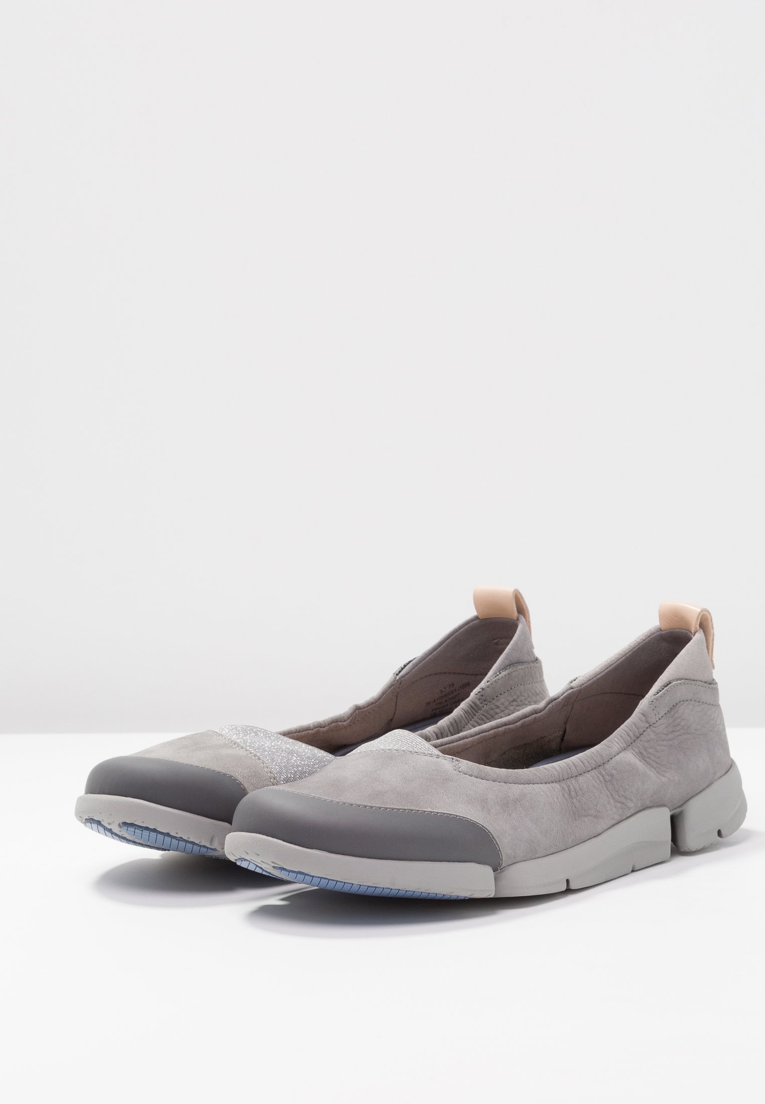 clarks tri adapt ballerina