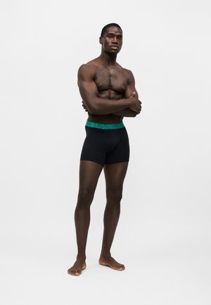 Under Armour, PERFORMANCE SOLID 3 PACK - Μποξεράκια - black/arden green