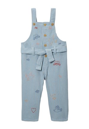 Salopette pour enfants rayée bleu et blanc avec bretelles, boutons en bois, ceinture en tissu nouée et petits motifs brodés.