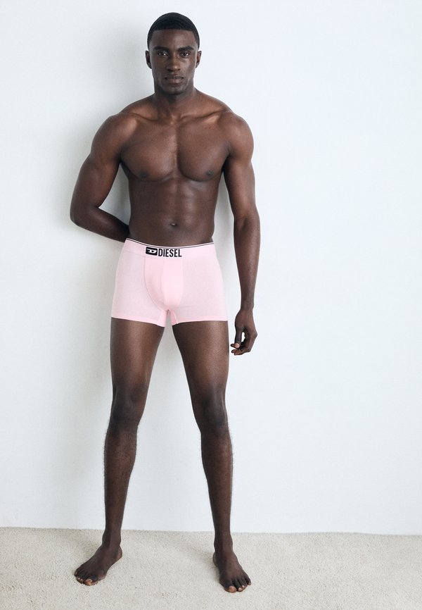 UMBX-DAMIENTHREEPACK - Trunks - e7300