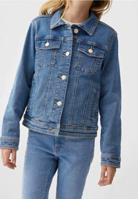 Jeansjacka i ljusblått med en klassisk design, med knappstängning, två bröstfickor och en något beskuren passform.