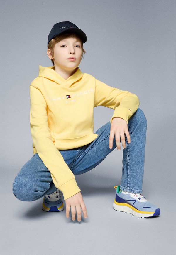 ESSENTIAL - Hoodie - citronella2