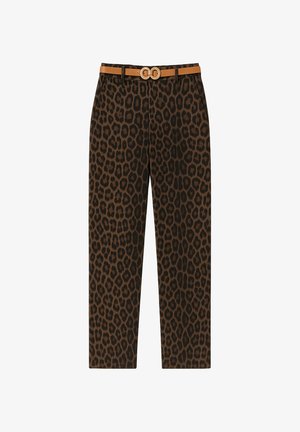 Brune leopardprintede bukser med lige ben og tan-farvet bælte med dobbelt ring spænde i taljen.