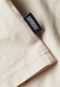Superdry & Co ESSENTIAL beżowy