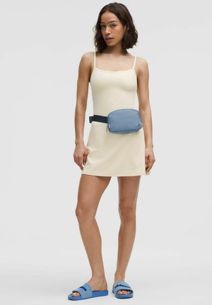 EVERYWHERE BELT BAG - Bältesväska - washed denim