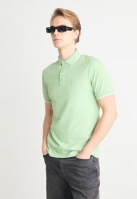 BOSS PASSERTIP - Polo shirt - open green