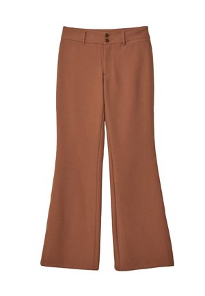 Pantaloni marroni a zampa d'elefante realizzati in un tessuto morbido. Caratterizzati da due bottoni frontali e una texture liscia senza motivi o decorazioni visibili.