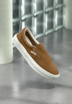 Sneaker low - sandalwood