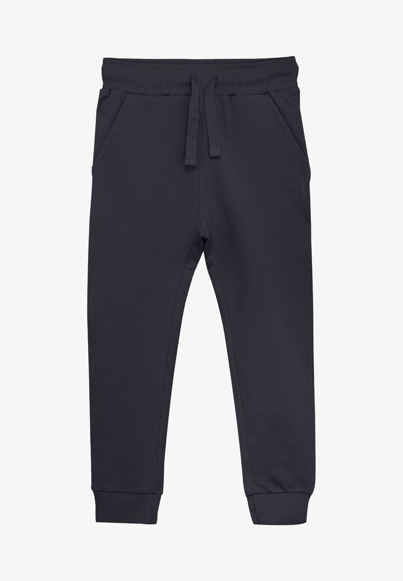 Tmavě modré tepláky vyrobené z bavlněné směsi, vybavené elastickým pasem se šňůrkou, bočními kapsami a žebrovanými manžetami.