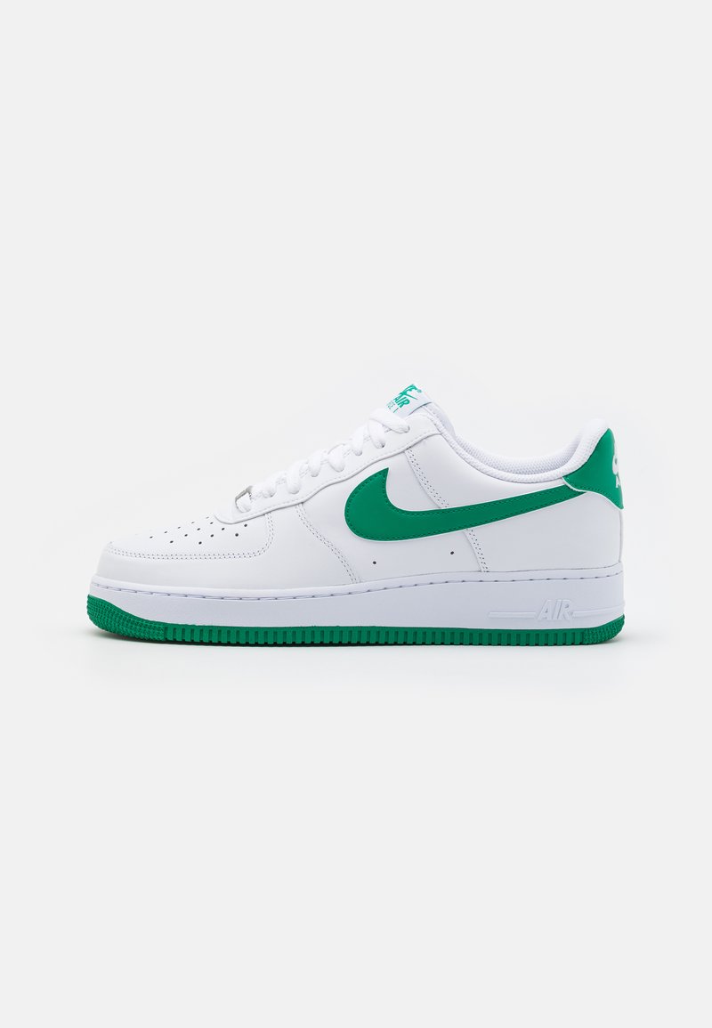 Nike Sportswear AIR FORCE 1 '07 - Matalavartiset tennarit - white/malachite