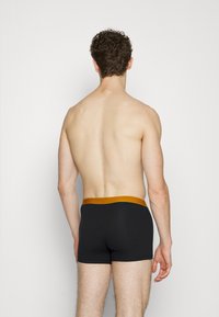 Pier One 5 PACK - Cuecas boxer - black/dark grey/brown