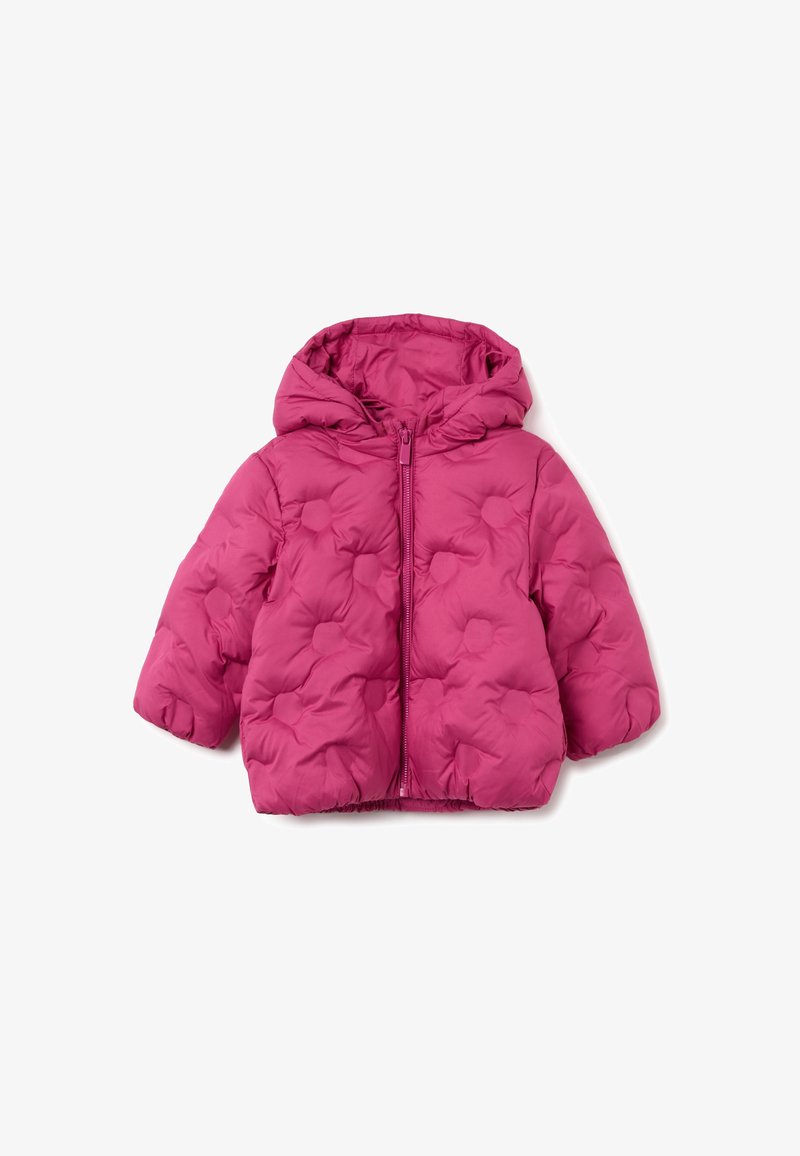 Giacca imbottita fucsia con cappuccio, caratterizzata da un design trapuntato e zip frontale completa. Texture morbida e polsi elasticizzati.