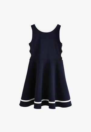 Marineblaues ärmelloses Kleid mit weißer Einfassung am Ausschnitt, seitlichen Ausschnitten und Saum, mit tailliertem Oberteil und ausgestelltem Rock.