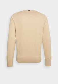 Tommy Hilfiger CREW NECK  - Camisola - clayed pebble