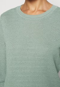 VILA Petite Pullover - light green