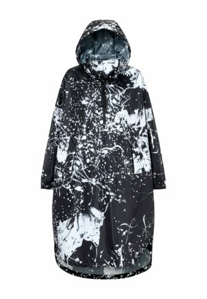 Chubasquero negro con capucha, estampado con salpicaduras de pintura blanca abstracta, cremallera frontal, mangas largas y bolsillos laterales.