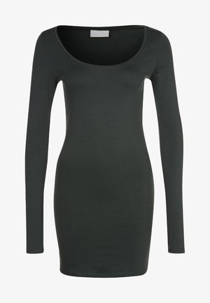 Sukienka z długim rękawem w ciemnozielonym kolorze, wykonana z miękkiego, elastycznego materiału. Posiada okrągły dekolt i dopasowany krój, sięgający do połowy uda.