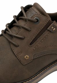 s.Oliver Chaussures à lacets - dark brown
