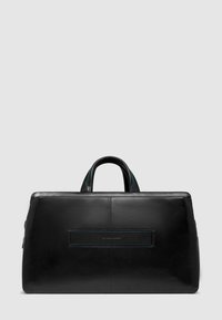 Borsa in pelle nera con forma strutturata, cuciture blu a contrasto, doppi manici e un pannello frontale orizzontale per il marchio.