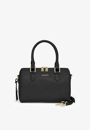 Sac à main noir texturé avec doubles poignées, fermetures éclair dorées, logo de marque doré et bandoulière amovible sur fond blanc.