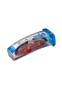 Goggles in a clear plastic case; black strap, red lenses, and blue accents. Label includes multilingual text and product details.