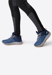 The North Face - VECTIV EXPLORIS 2 MID FUTURELIGHT - Hiking shoes - wollweiß haselnuß Thumbnail Image 1