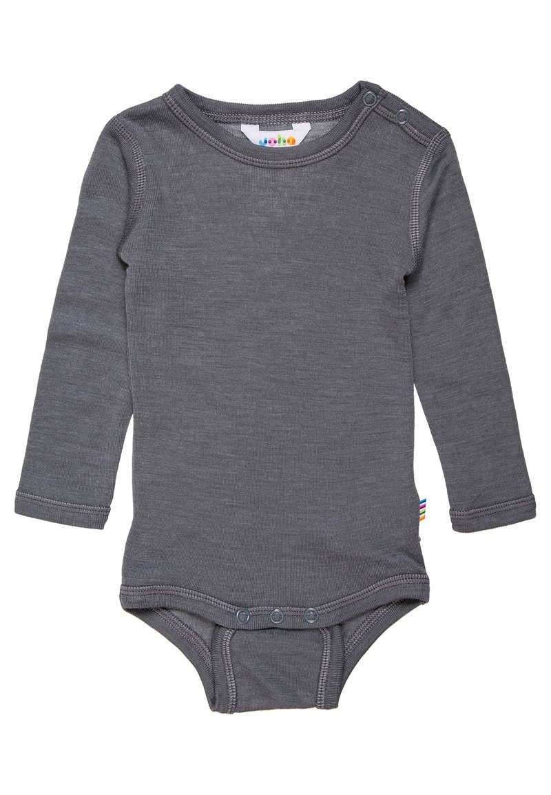 Grå långärmad bodysuit i mjukt tyg. Har rund hals, tryckknappar vid axeln och botten samt en färgglad sidetikett.