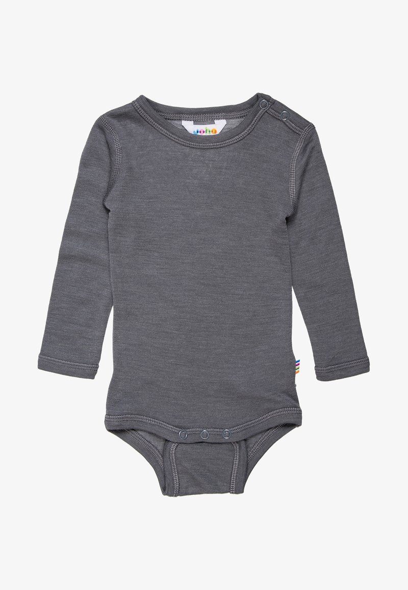 Body à manches longues gris en tissu doux. Présente un col rond, des boutons-pression aux épaules et en bas, ainsi qu'une étiquette colorée sur le côté.