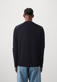 Belstaff KERRIGAN CREW NECK JUMPER - Pulover - washed navy