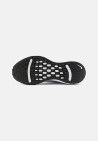 Nike Performance JOURNEY RUN - Tenisice za cestovno trčanje - summit white/black/barely grape/violet mist/bright mandarin