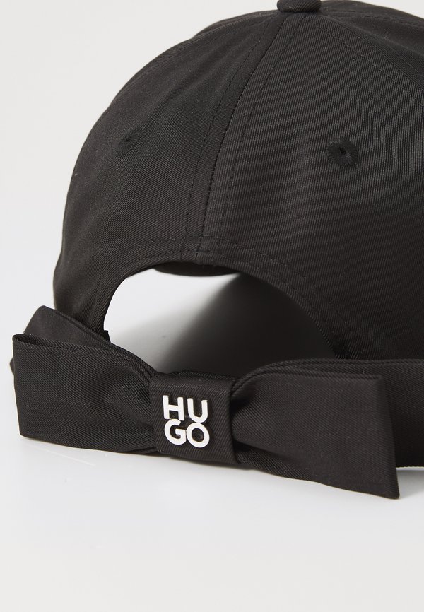 ALLY BOW STACKED - Cap3