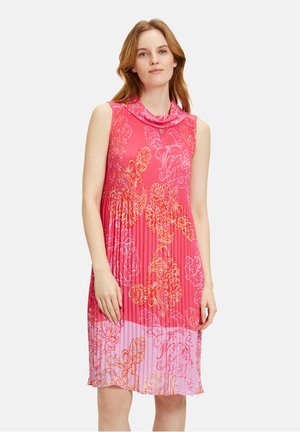 KURZARM - Day dress - pink rosa