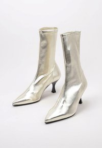 LIMMA VENEZUELA - Botines - gold