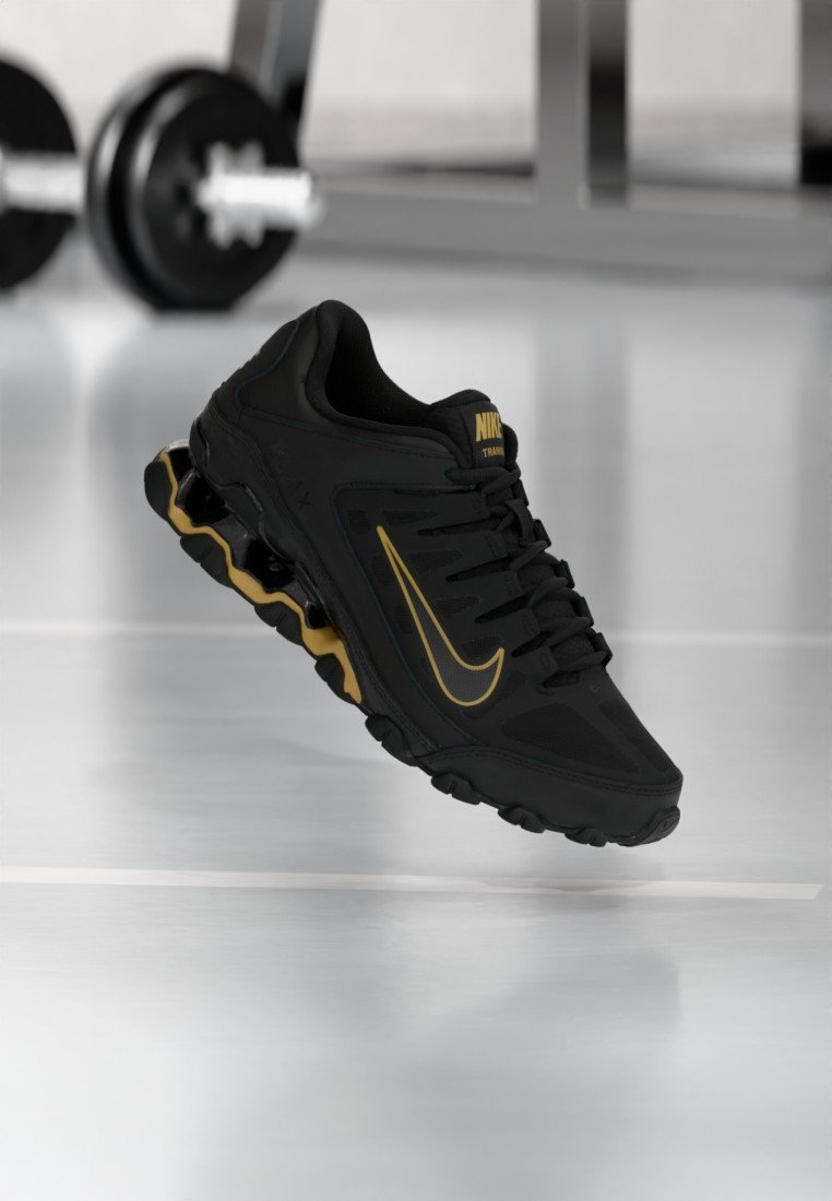 Nike Performance REAX 8 - Pantofi training - black/metallic gold