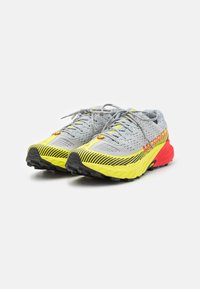 Merrell AGILITY PEAK 5 - Chaussures de running - highrise/hiviz
