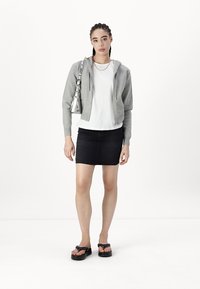 Gina Tricot HOODIE - Kardiganas - grey