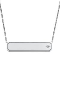 Collana con ciondolo rettangolare in argento, caratterizzata da una piccola incisione a forma di stella e da un gemma trasparente sul lato destro.