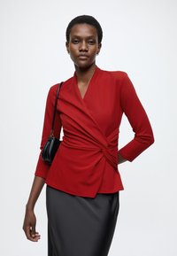 Anna Field LONG SLEVES TOP WITH ASYMETICAL KNOT - Pikkade varrukatega topp - red as sample