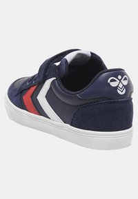 Hummel SLIMMER STADIL LOW - Joggesko - dark blue