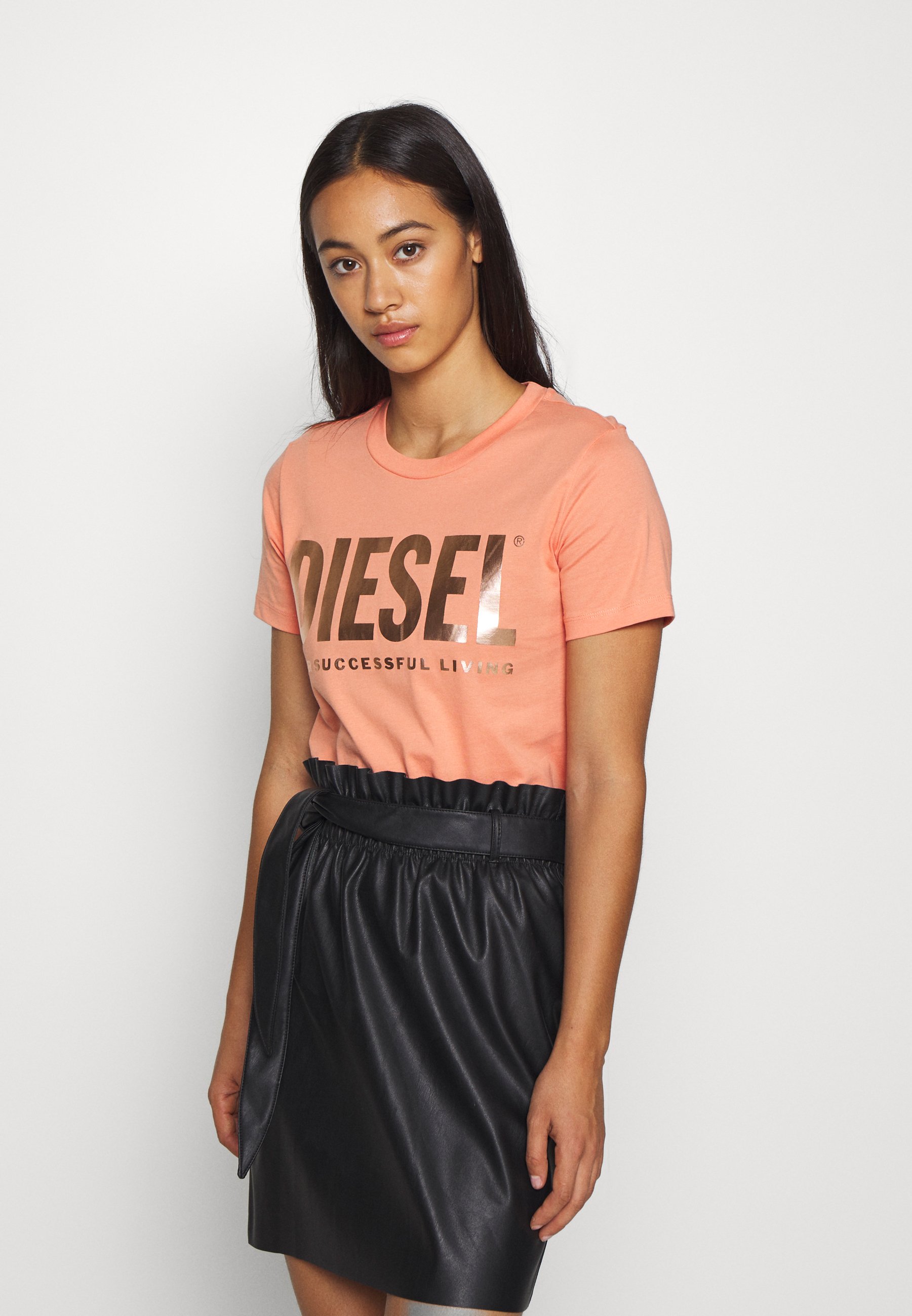 Oransje T skjorter & topper | Dame | Nye overdeler på Zalando Oransje T skjorter & topper | Dame | Nye overdeler på Zalando