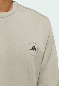 adidas Golf CREWNECK - Sudadera - cgreen