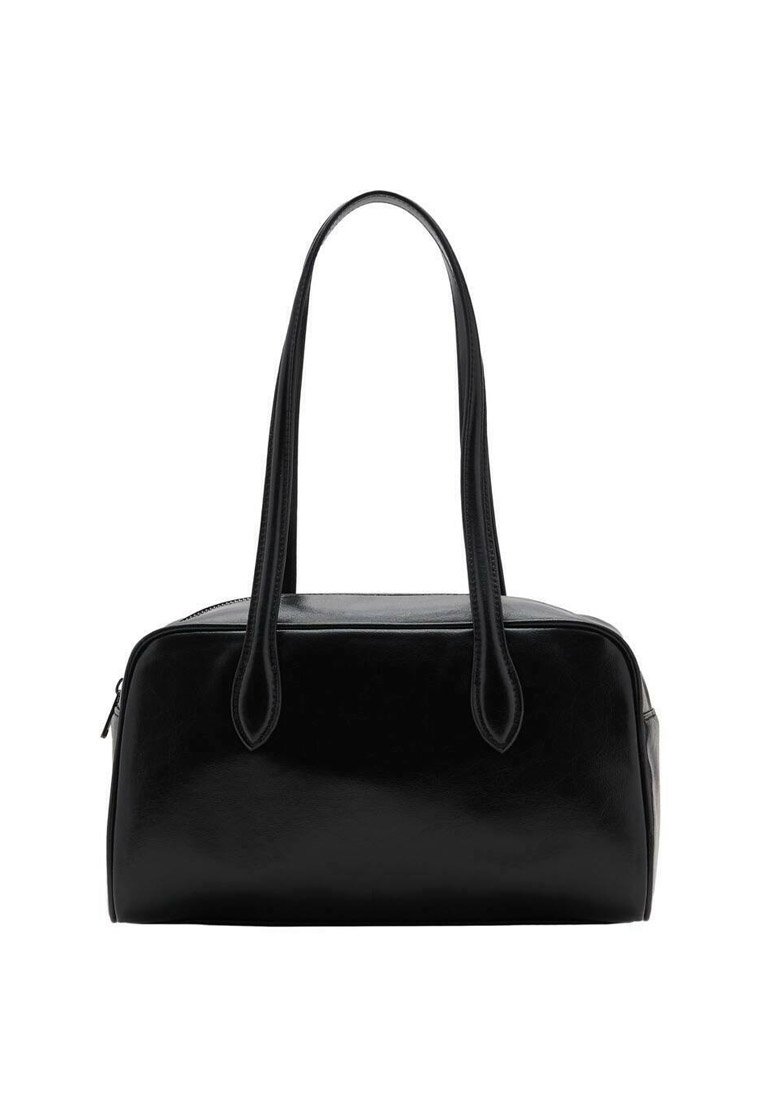 Svart läder tote-väska med två långa handtag, rektangulär form, slät textur och dragkedjestängning. Sidodetaljer förbättrar dess design.