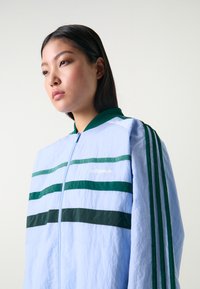 adidas Originals TRACK TOP - Sportinė striukė - clear sky